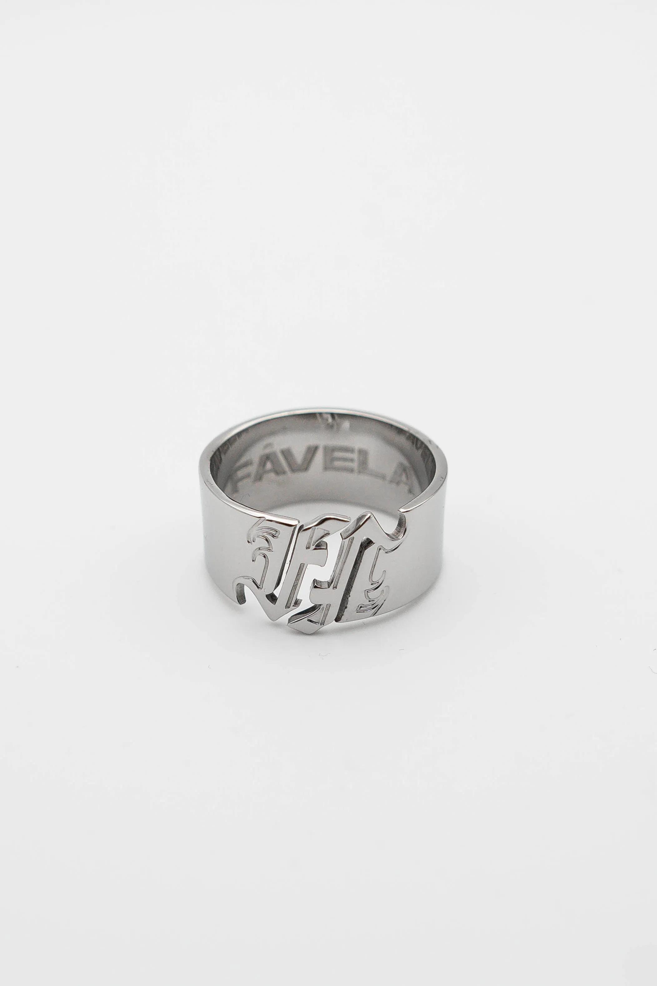 AVE RING