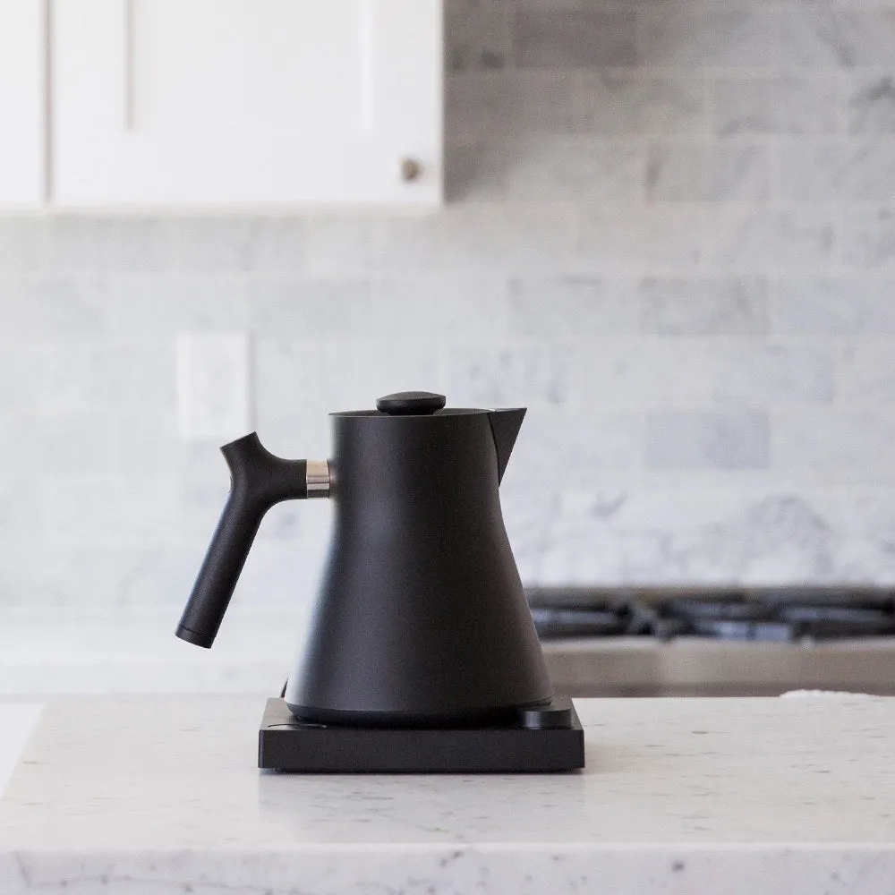 Corvo EKG Kettle - Black