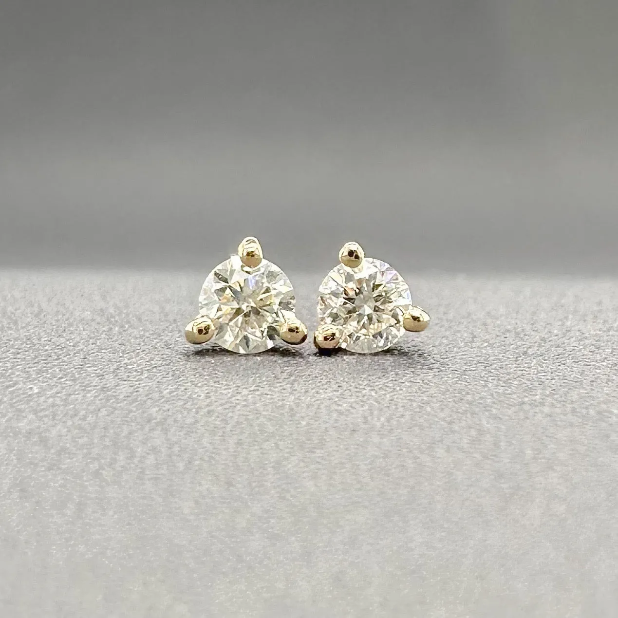 Estate 14K Y Gold 0.25ctw J/VS2 Diamond Stud Earrings