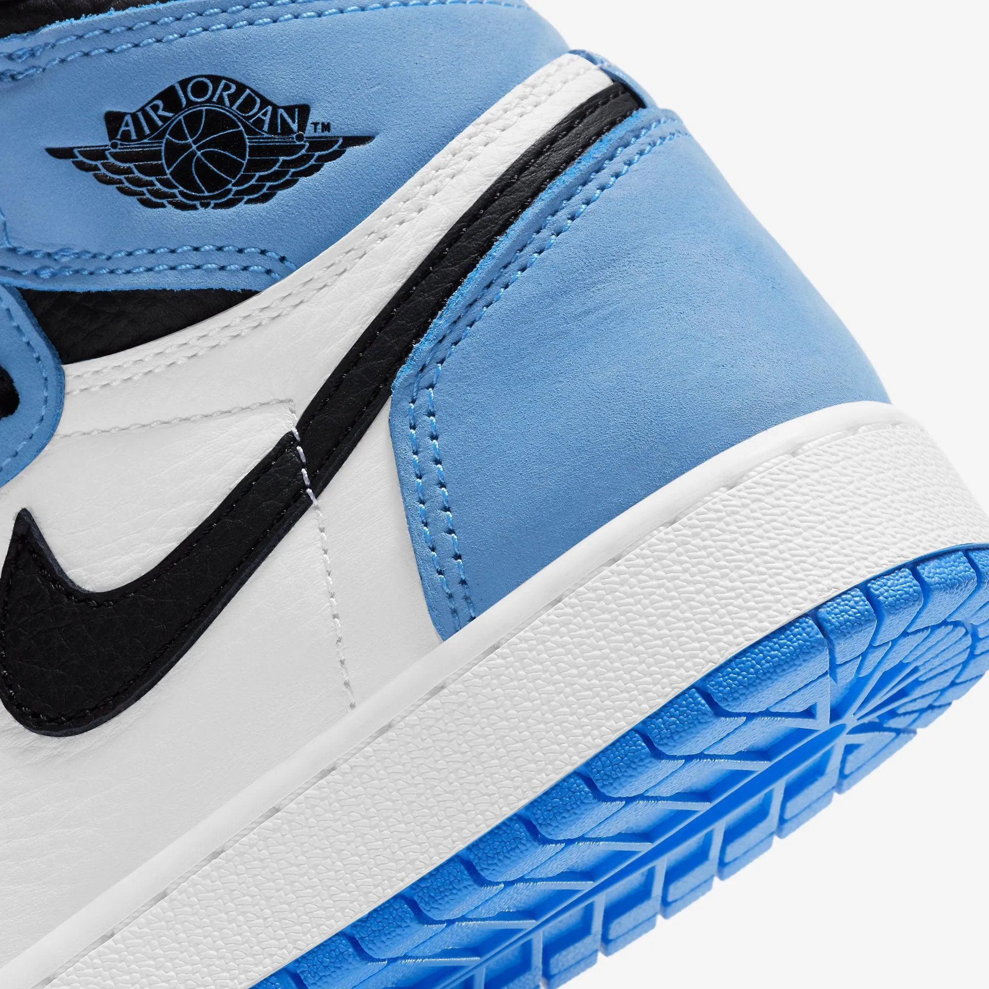 (GS) Air Jordan 1 Retro High OG 'UNC University Blue' (2021) 575441-134