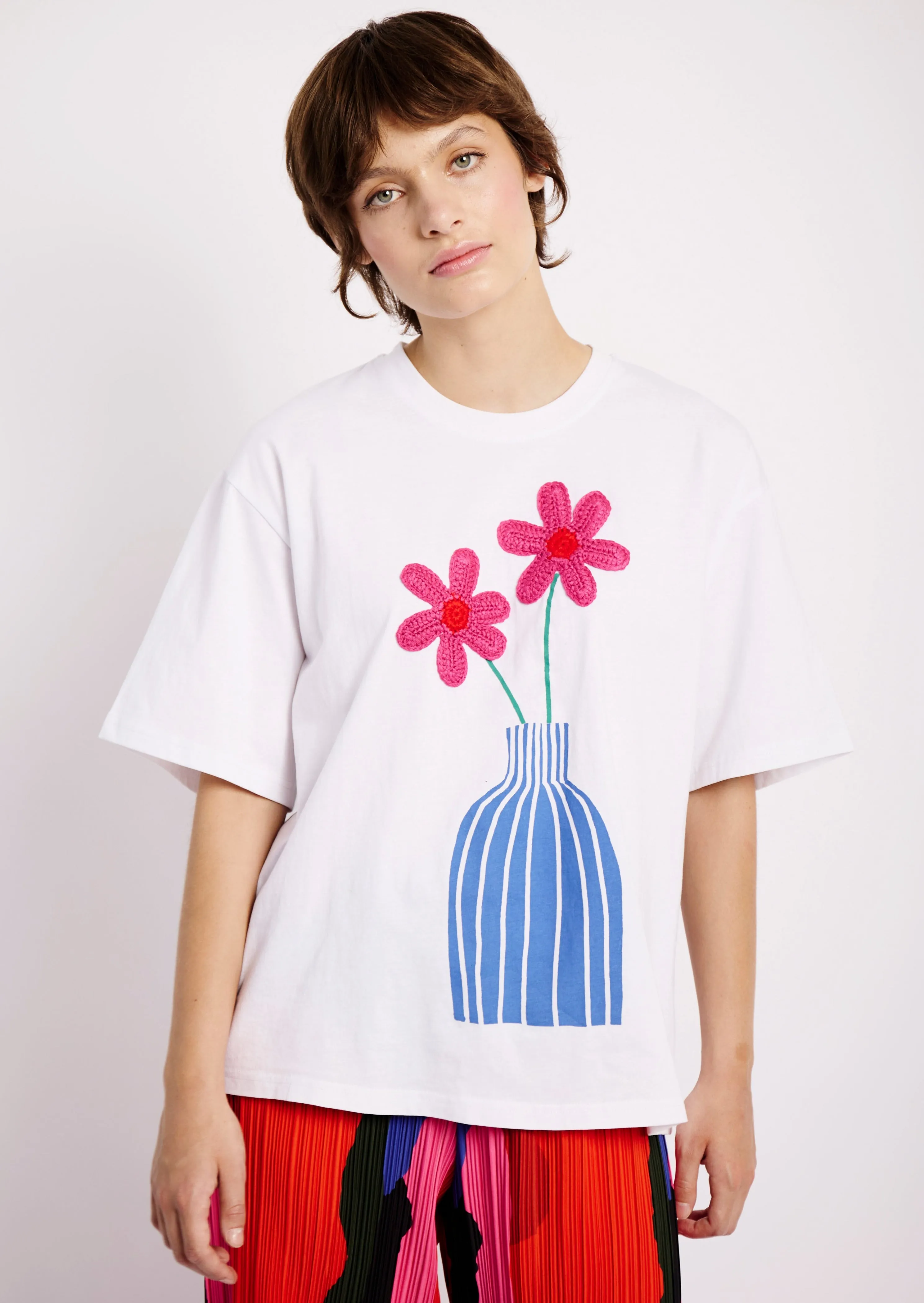 The Statement Tee with Vase