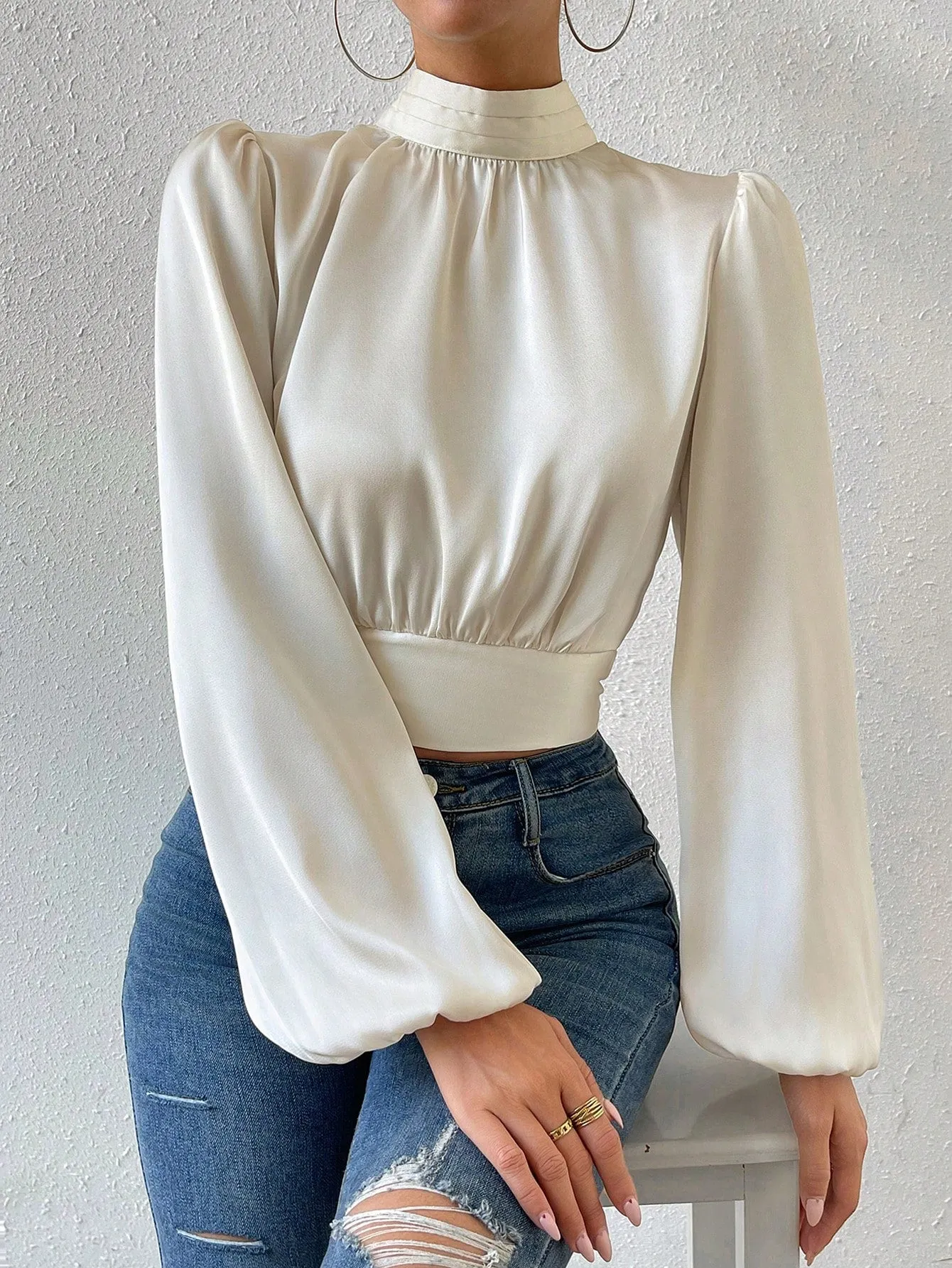 Tie Backless Lantern Sleeve Crop Blouse