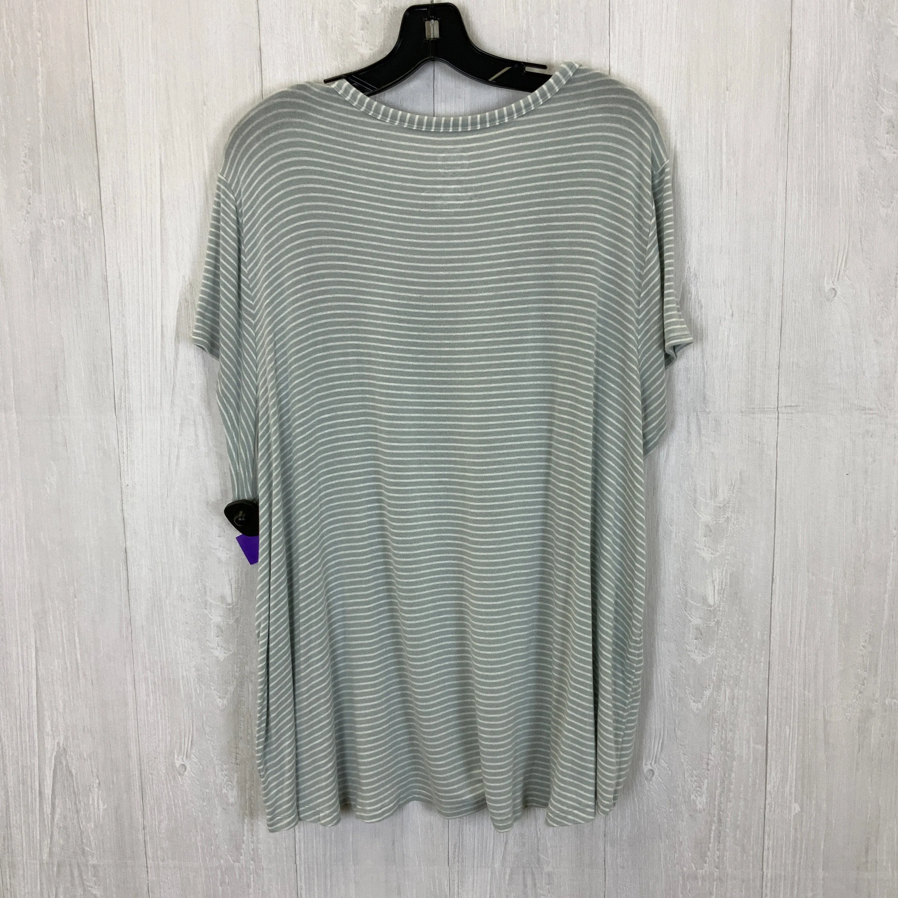 Top Short Sleeve By Maurices  Size: 3x